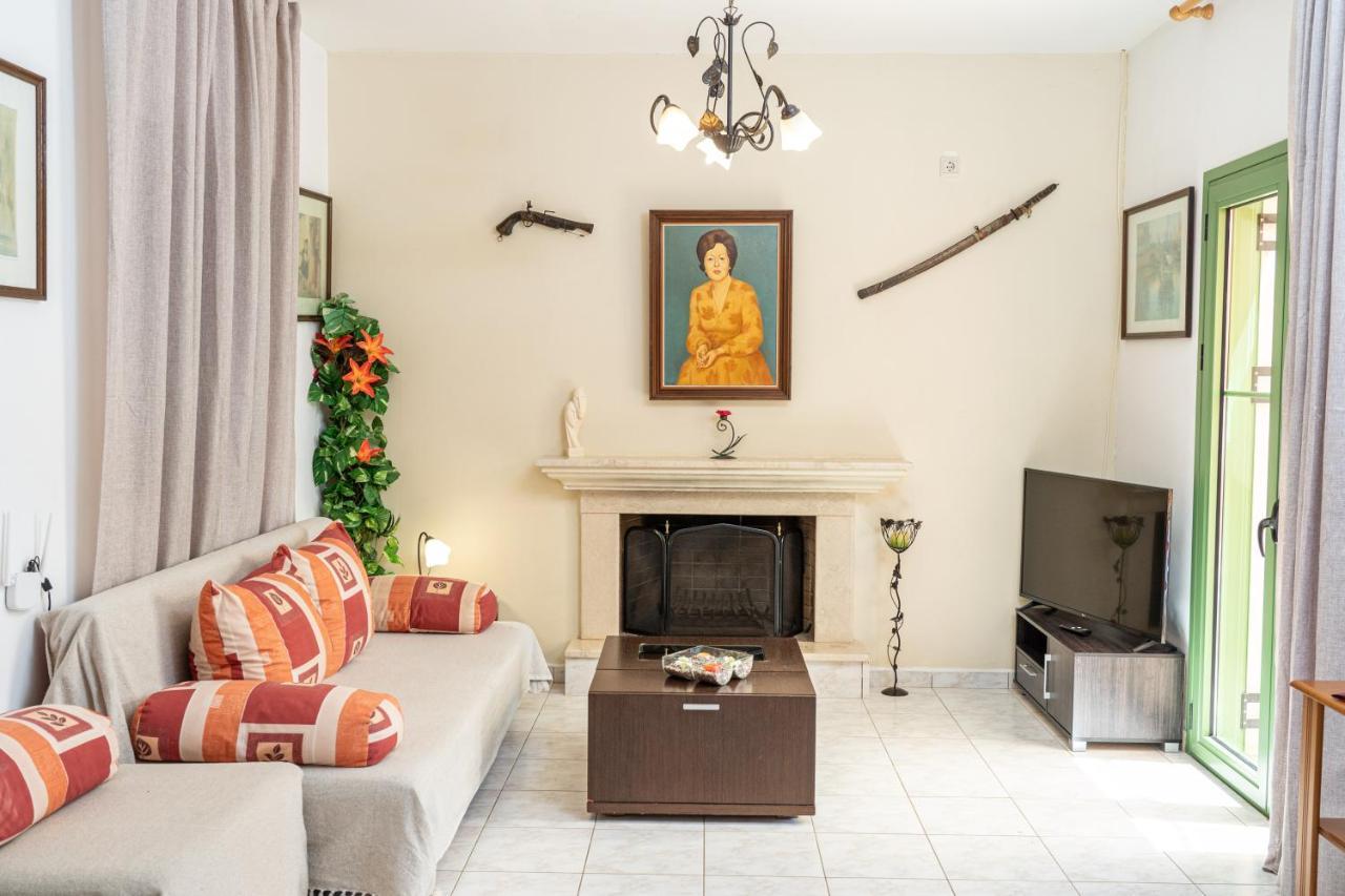 Monambeles Villas سفوروناتا المظهر الخارجي الصورة