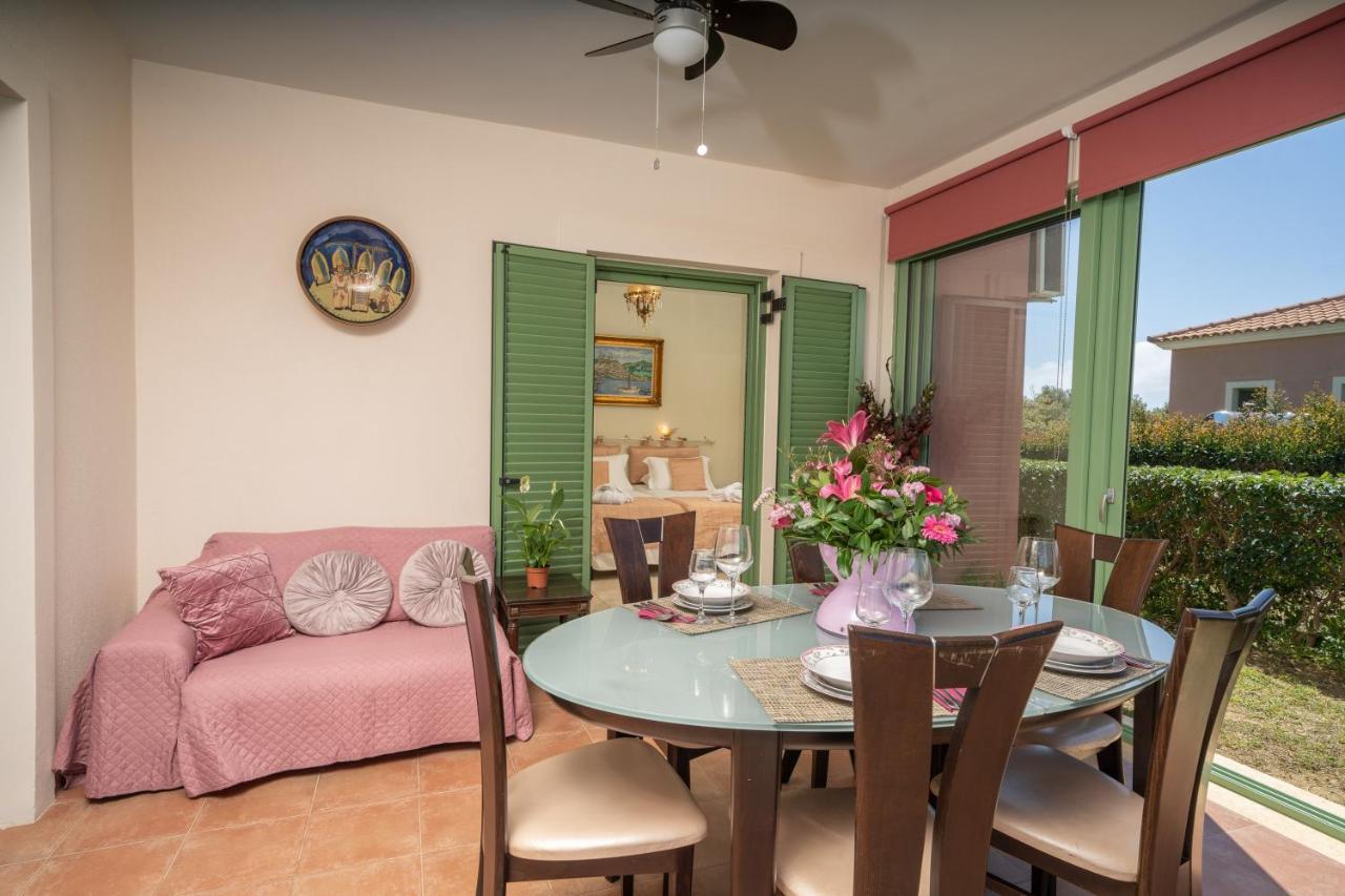 Monambeles Villas سفوروناتا المظهر الخارجي الصورة