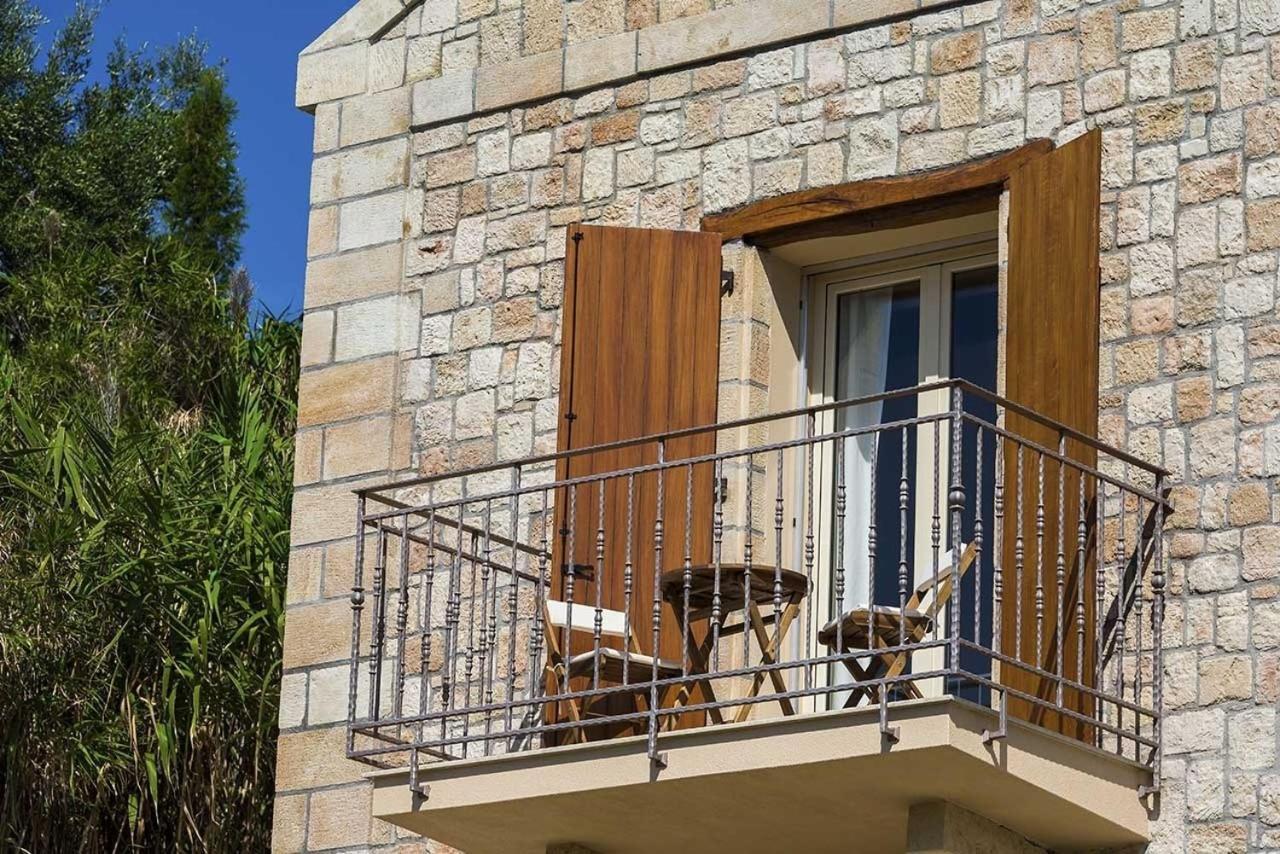Monambeles Villas سفوروناتا المظهر الخارجي الصورة