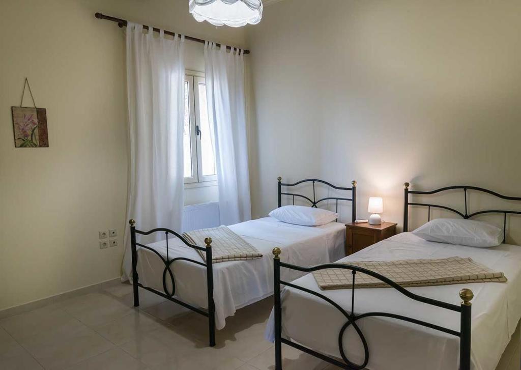 Monambeles Villas سفوروناتا المظهر الخارجي الصورة